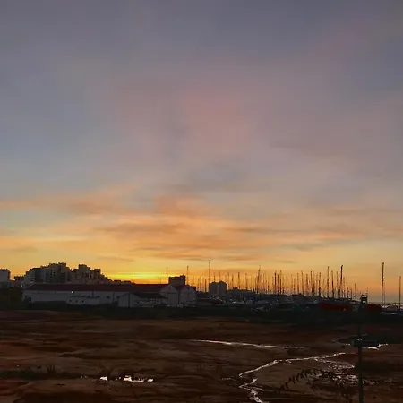 別荘 Fisherman's Cave